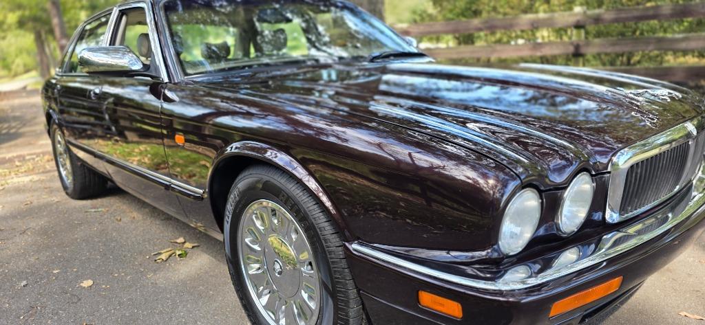 1995 Jaguar XJ12