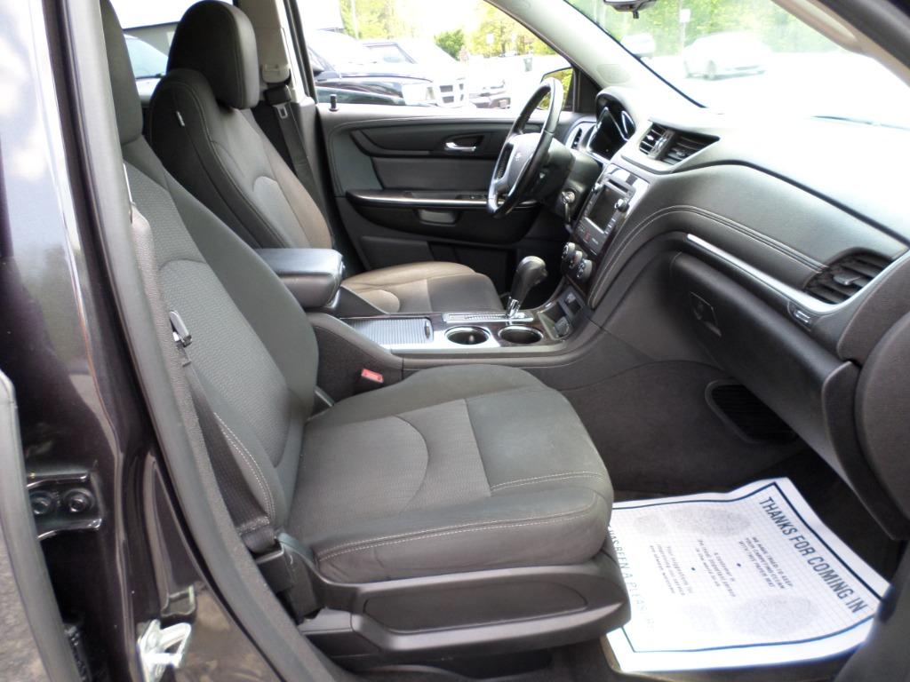 2017 Chevrolet Traverse 1LT - Photo 11