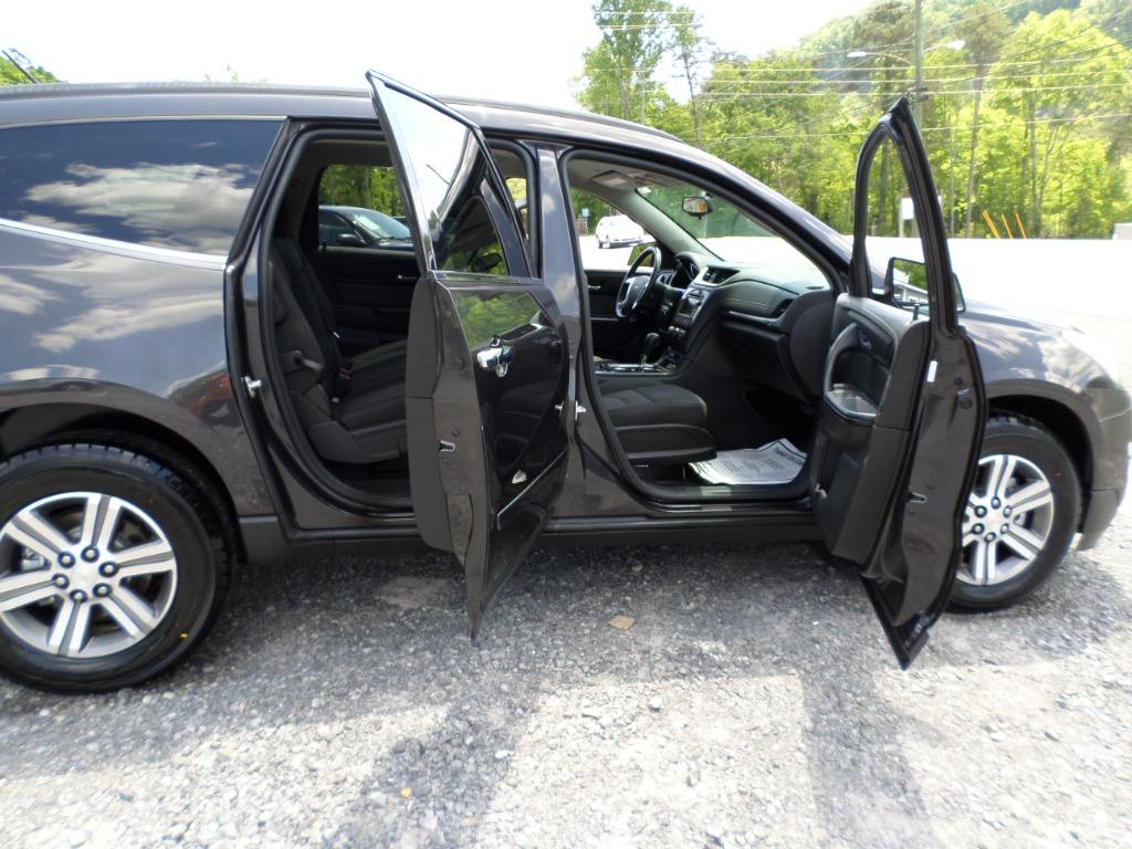 2017 Chevrolet Traverse 1LT - Photo 13