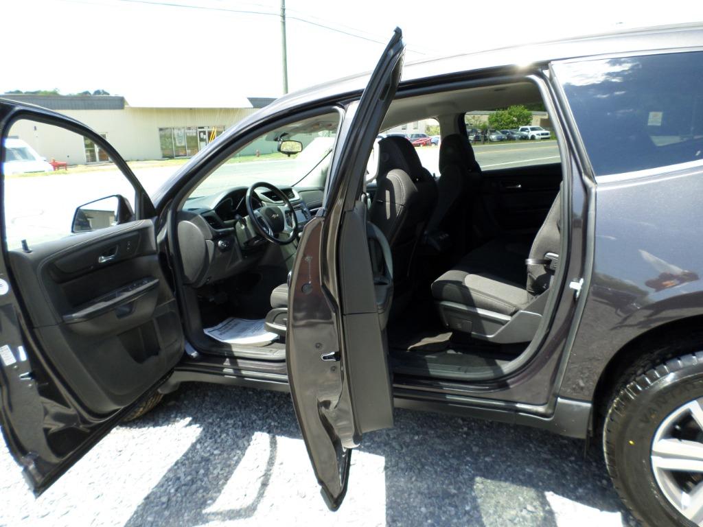 2017 Chevrolet Traverse 1LT - Photo 14